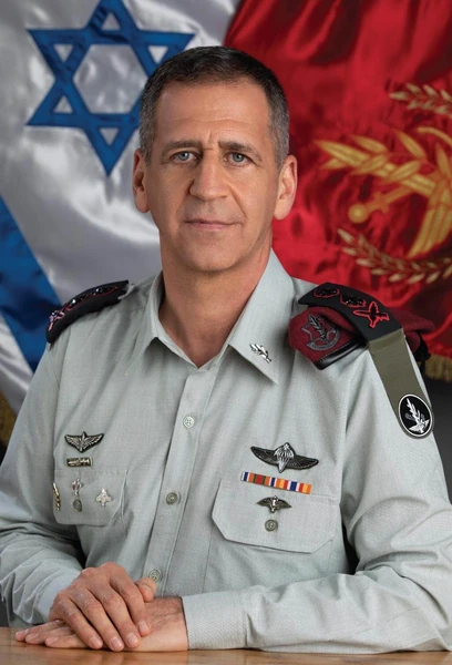 אביב כוכבי